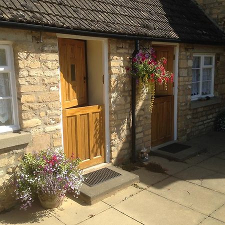 The Tally Ho Inn Sleaford Exterior photo